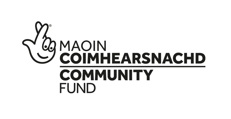 Black logo in Gaelic